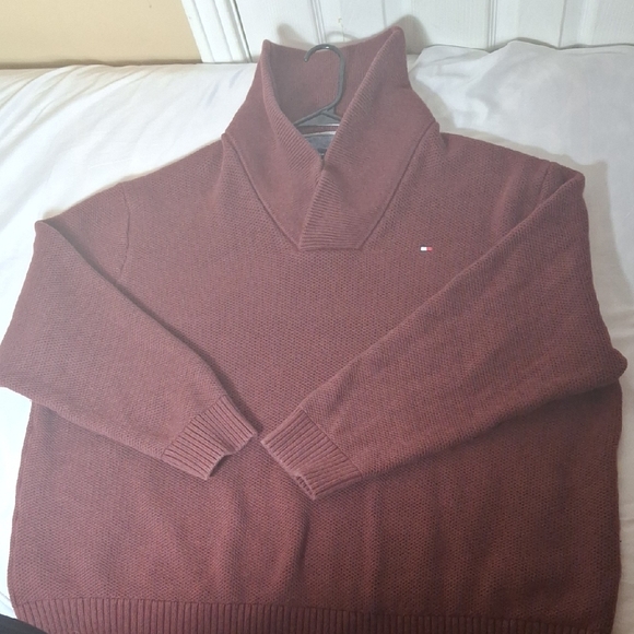 Tommy Hilfiger Brown Sweater - Picture 4 of 4